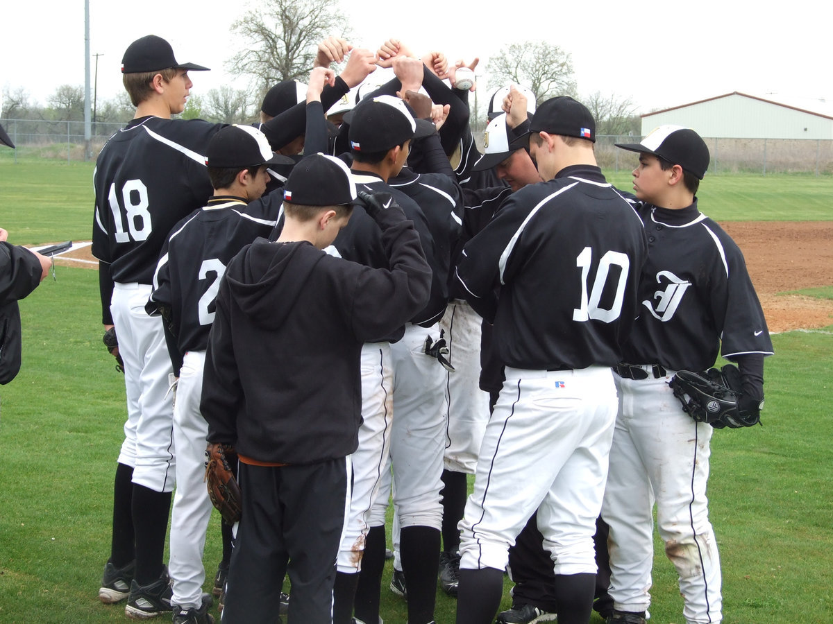 Image: Gladiators forever — The Italy Gladiators JV team met in battle on Tuesday against the Axtell Longhorns.