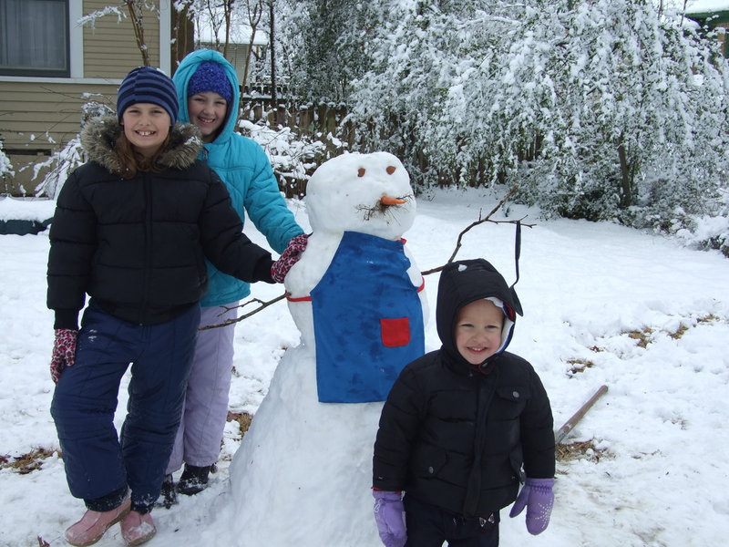 Image: Cassidy, Abby and Houston — Chef snowman and the kids are cooking up a wonderful snow meal.  See his chef spoon?