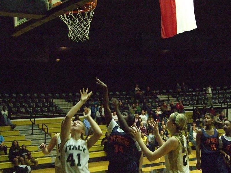 Image: Jac shoots inside — Jaclynn Lewis(41) scores inside against Hampton Prep.