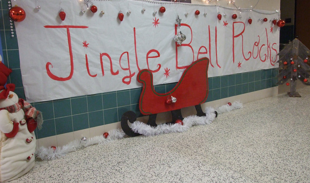 Image: Rockin’ around the Christmas tree — The CB&amp;I class won the decoration contest.