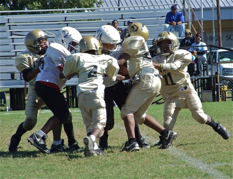 Image: Group effort — B-Team players pounded on the Bulldogs.