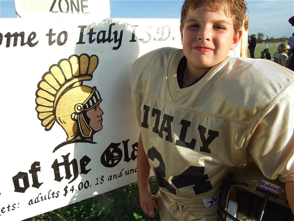 Image: Gage Wafer joins the rest of the IYAA family for picture day