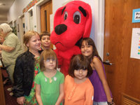 Image: Students and Clifford — These students couldn’t get enough of Clifford the Big Red Dog.