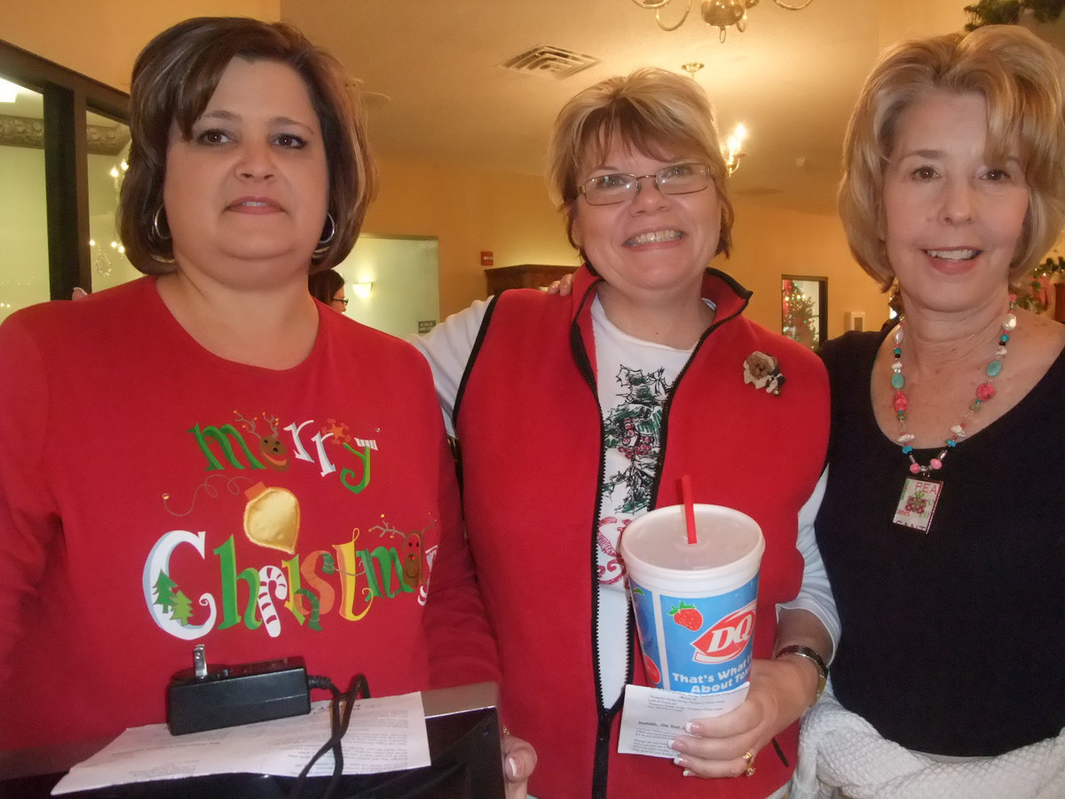 Image: Second Grade Teachers — Susan Jacinto, Palula Mandrell  and Jan Shepard.