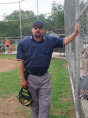 Image: Roman Umpire — Italy Gladiator Alumni Stephen Spradling pitched-in during the scrimmage by umpiring the game.