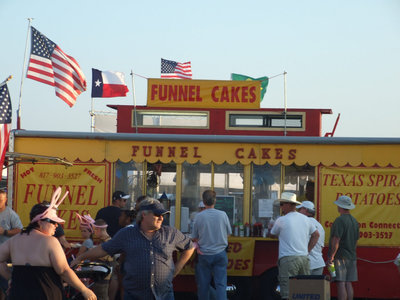 Image: Funnel Cakes for all