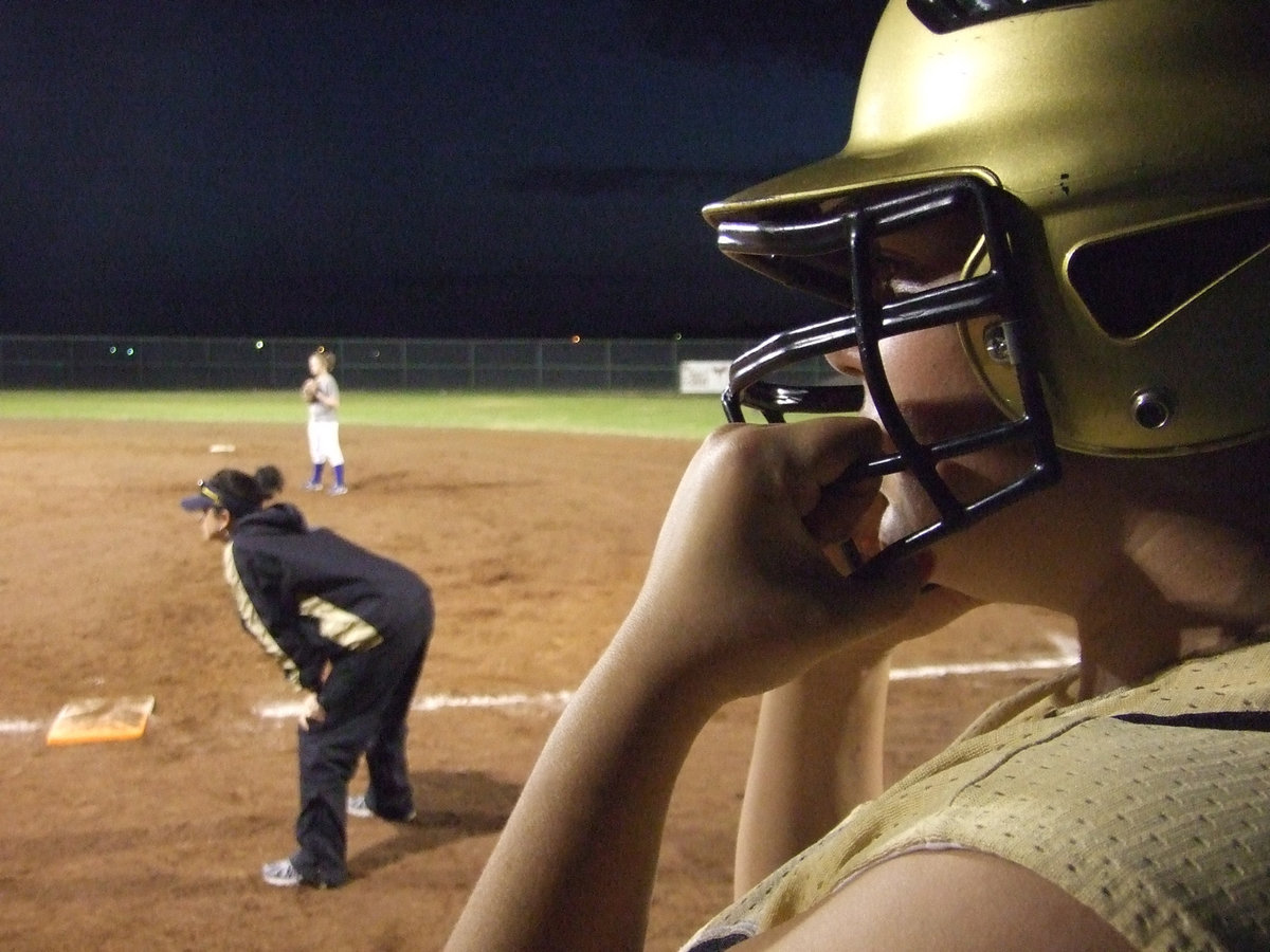 Image: Gearing Up — Italy gears up for the win scoring 4-runs in the bottom of the 5th inning to take a 13-9 lead.