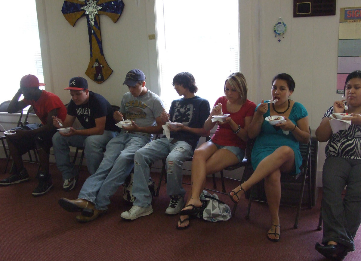 Image: Want some more? — The seniors were invited to have more ice cream if they wanted.