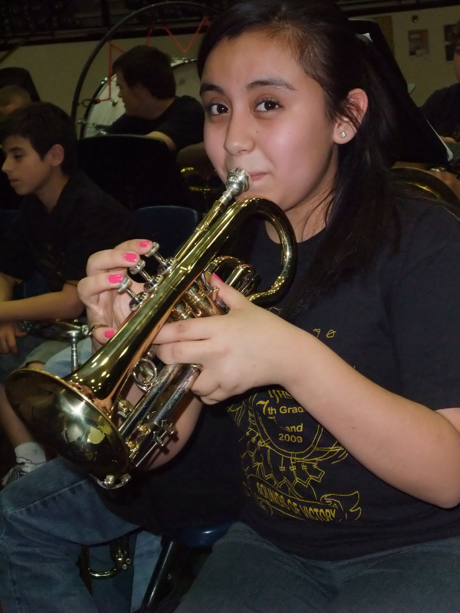 Image: Martha practices — 7th Graders work out their pre-concert jitters.