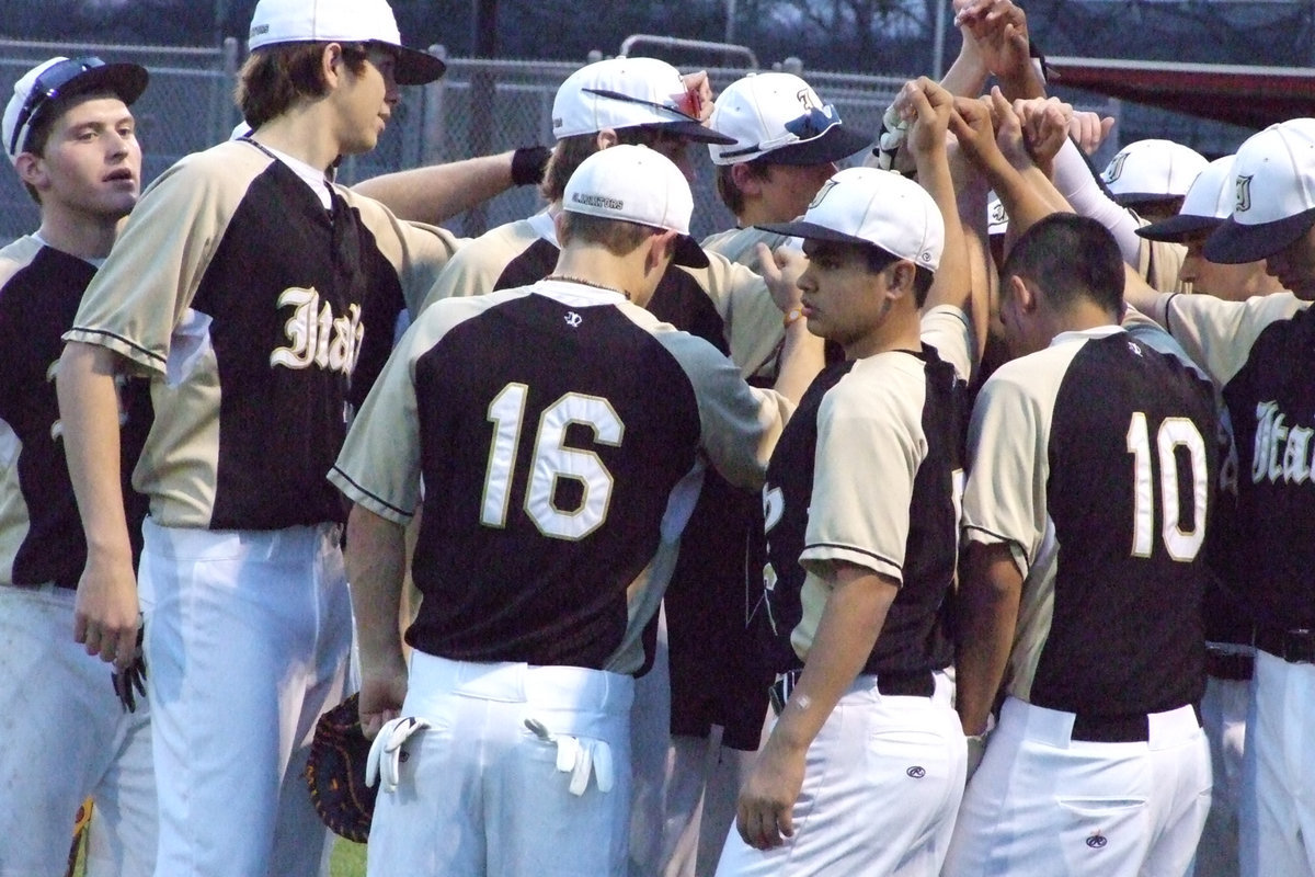 Image: Teamwork — Go Gladiator Baseball!