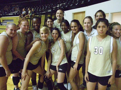 Image: JV team and Coach Reeves — 2009-2010 JV team