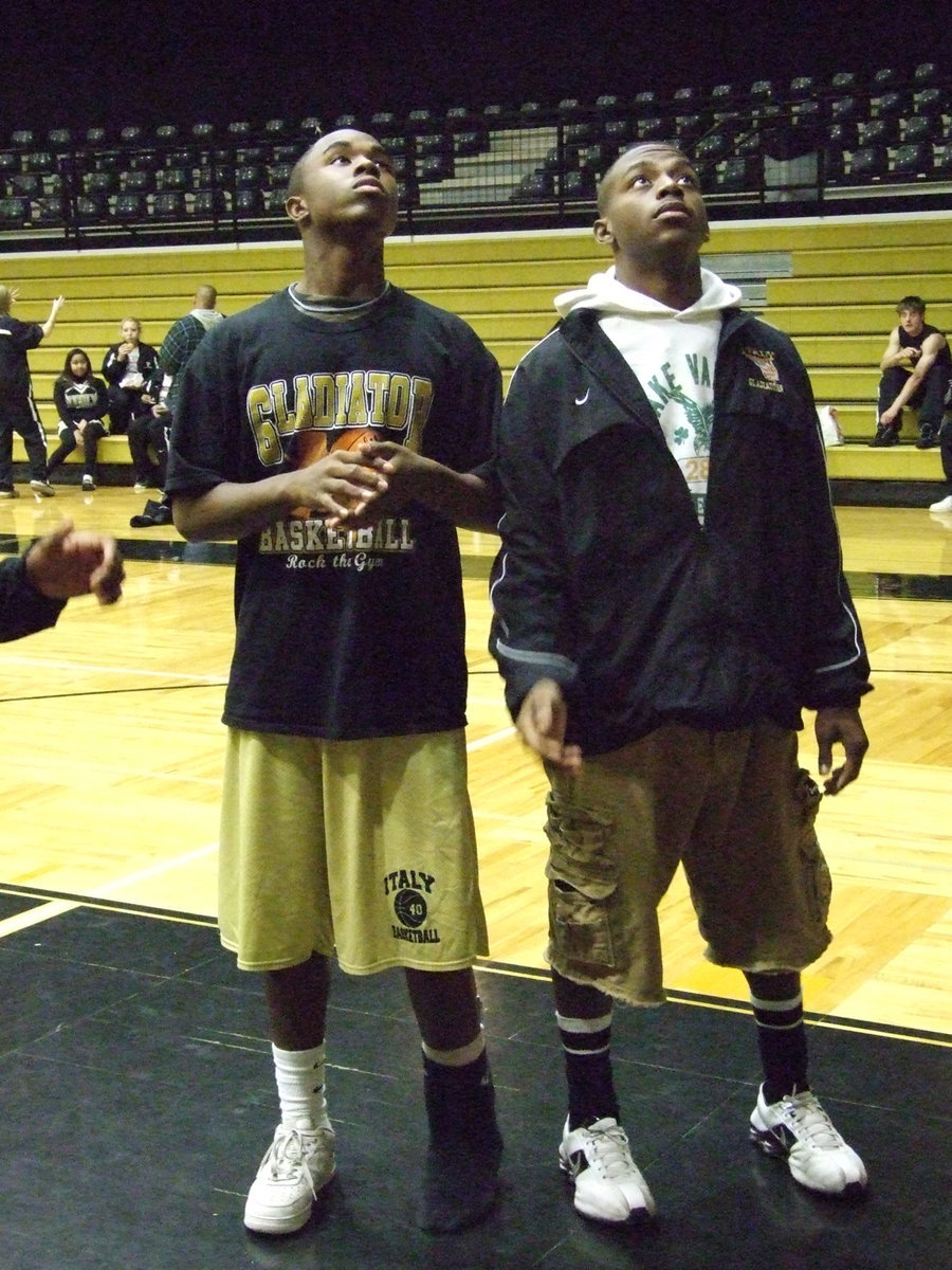 Image: The Cousins of Chaos — Cousins, Jasenio Anderson and Desmond Anderson, partake in the shootaround session before the game against Dallas Faith Family.