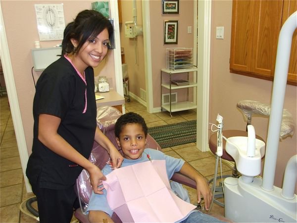 Image: Italy Dental is offering free exams until October 31 for all students — As a Back-to-School Special, all students will receive a free smile exam from Dr. George Telatnyk, DDS at Italy Dental until October 31. Have a great school year everyone and remember to smile! Call: 972-483-1000 between 8:00 a.m. and 4:00 p.m., to schedule your appointment.