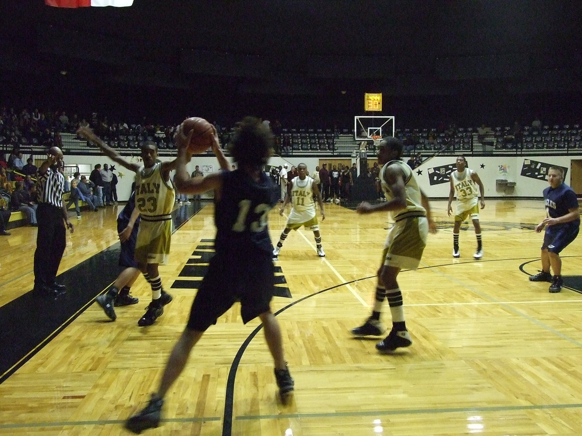 Image: Defense surrounds — This Waxahachie Advantage player is in a “no passing” zone. Didn’t he see all the signs?