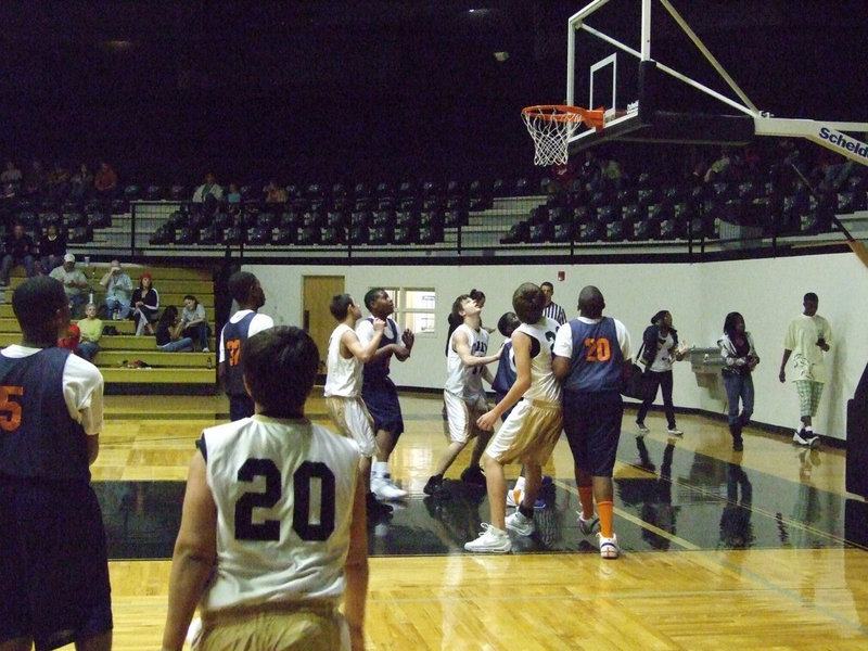 Image: Cole Blocks Out — Cole Hopkins #21 for Italy blocks out under the boards.