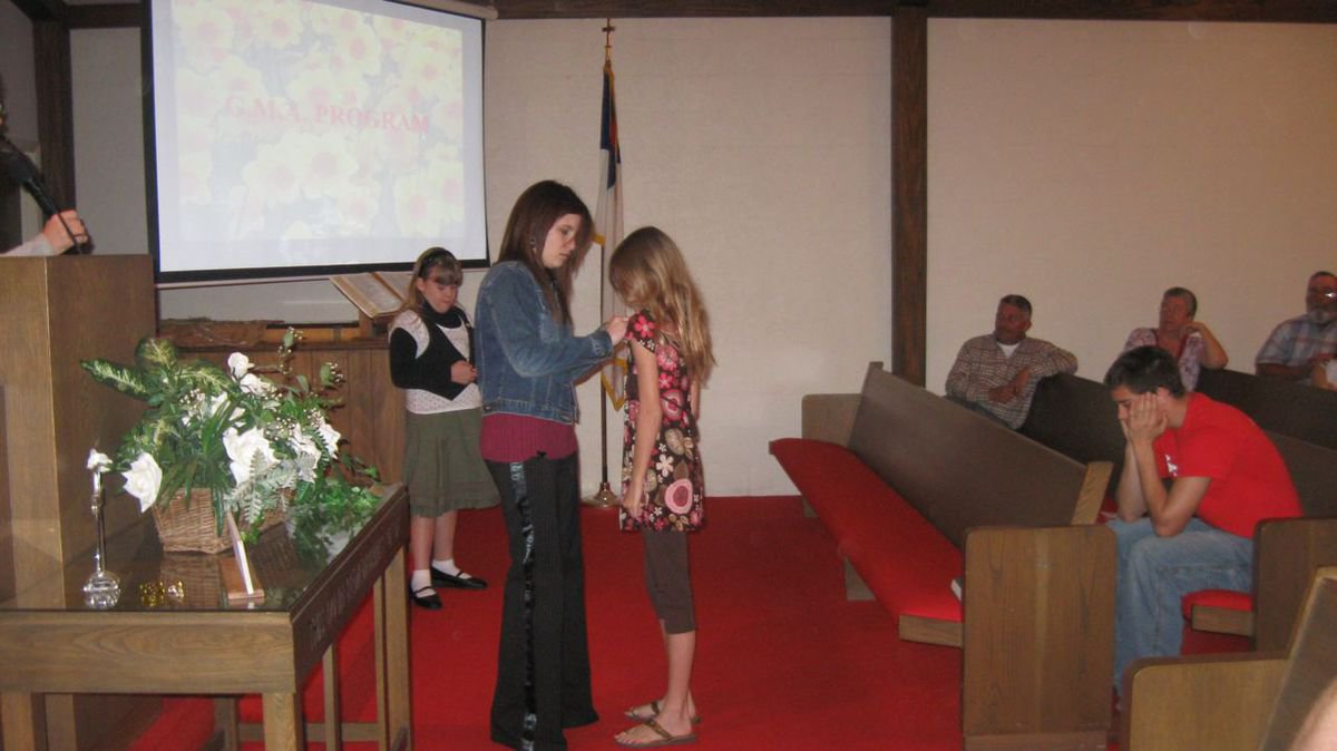 Image: Cassidy Svehlak — Cassidy Svehlak receiving her GMA pin.