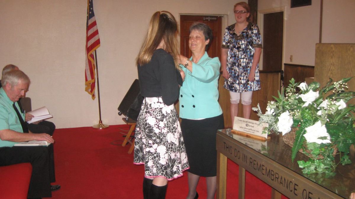 Image: Taylor Turner — Taylor Turner receiving her GMA pin.