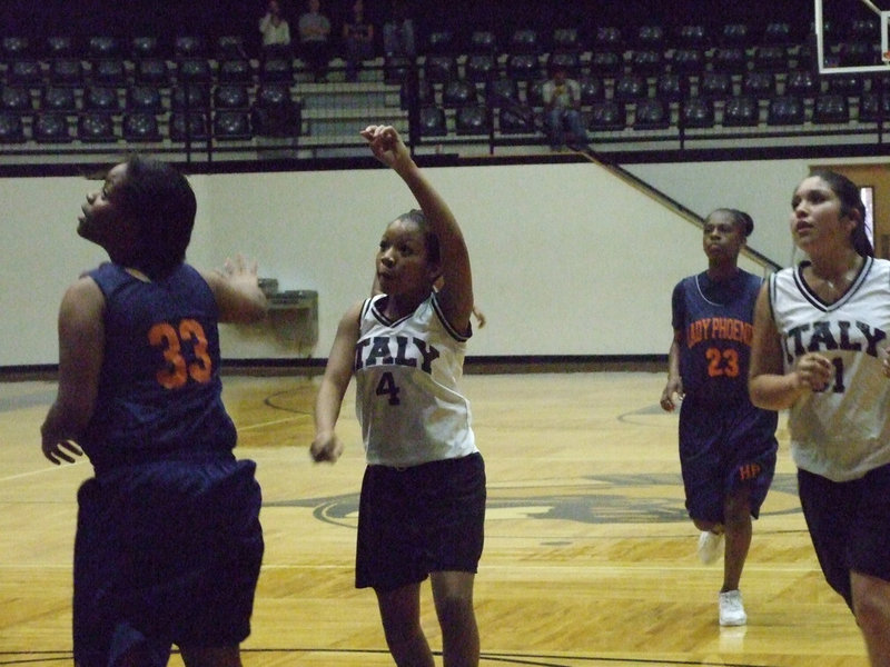 Image: Ole’ — Italy’s #4 Ryisha Copleand puts a some salsa on this shot.