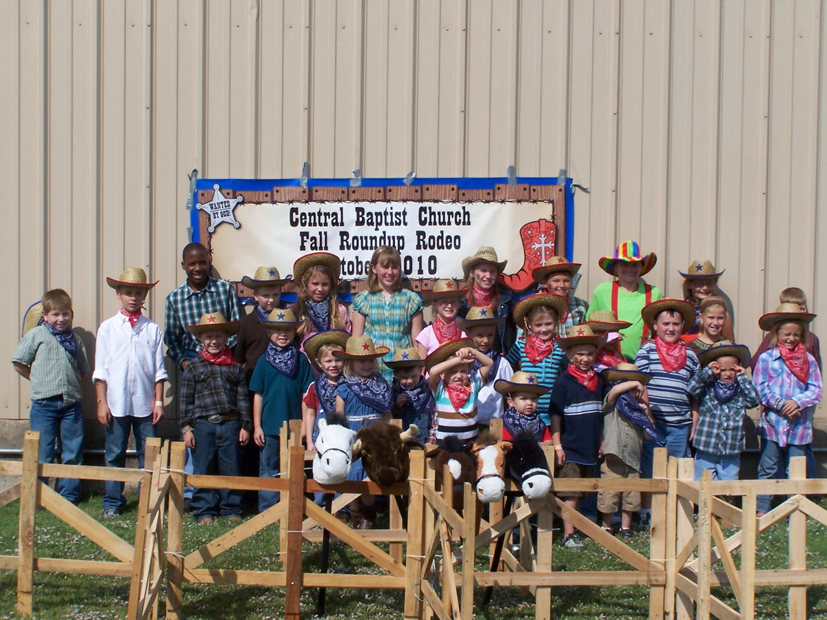 Image: 2010 Round Up — Central Baptist Church of Italy hosted the Annual Fall Roundup Rodeo.  Everyone had fun with the Stick Horse Rodeo and good eats!