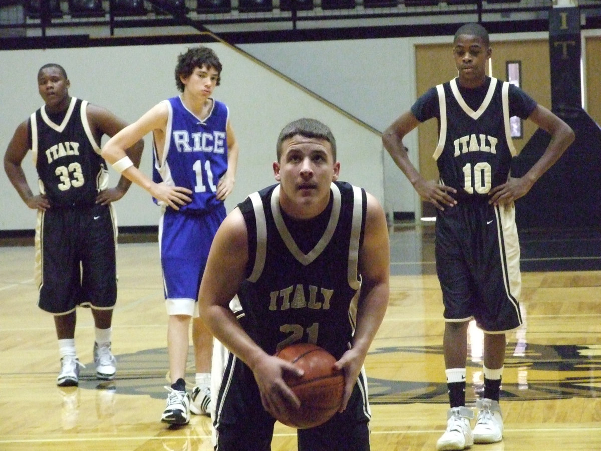 Image: Setting His Sights — Italy’s #21 Ethan Saxon helped Italy move into the Championship game.