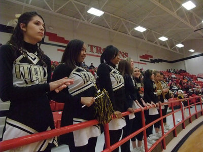 Image: Nervous Cheerleadears — It didn’t take the Italy Cheerleaders long to shake off the pre-game jitters.
