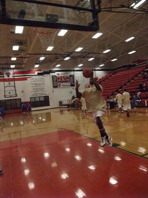 Image: Working out the kinks — Italy’s Jasenio Anderson #11 was looking spry before the Bi-District game against Chilton. Anderson has recently been slowed with a sore ankle so this a good sign for Gladiator fans.