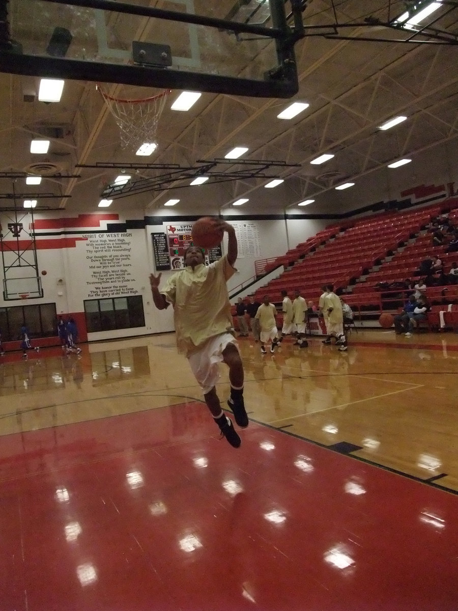 Image: Dontavius leaps — Senior Dontavius Clemons #5 helped Italy mutiny against Chilton as he controlled the boards against the Pirates.