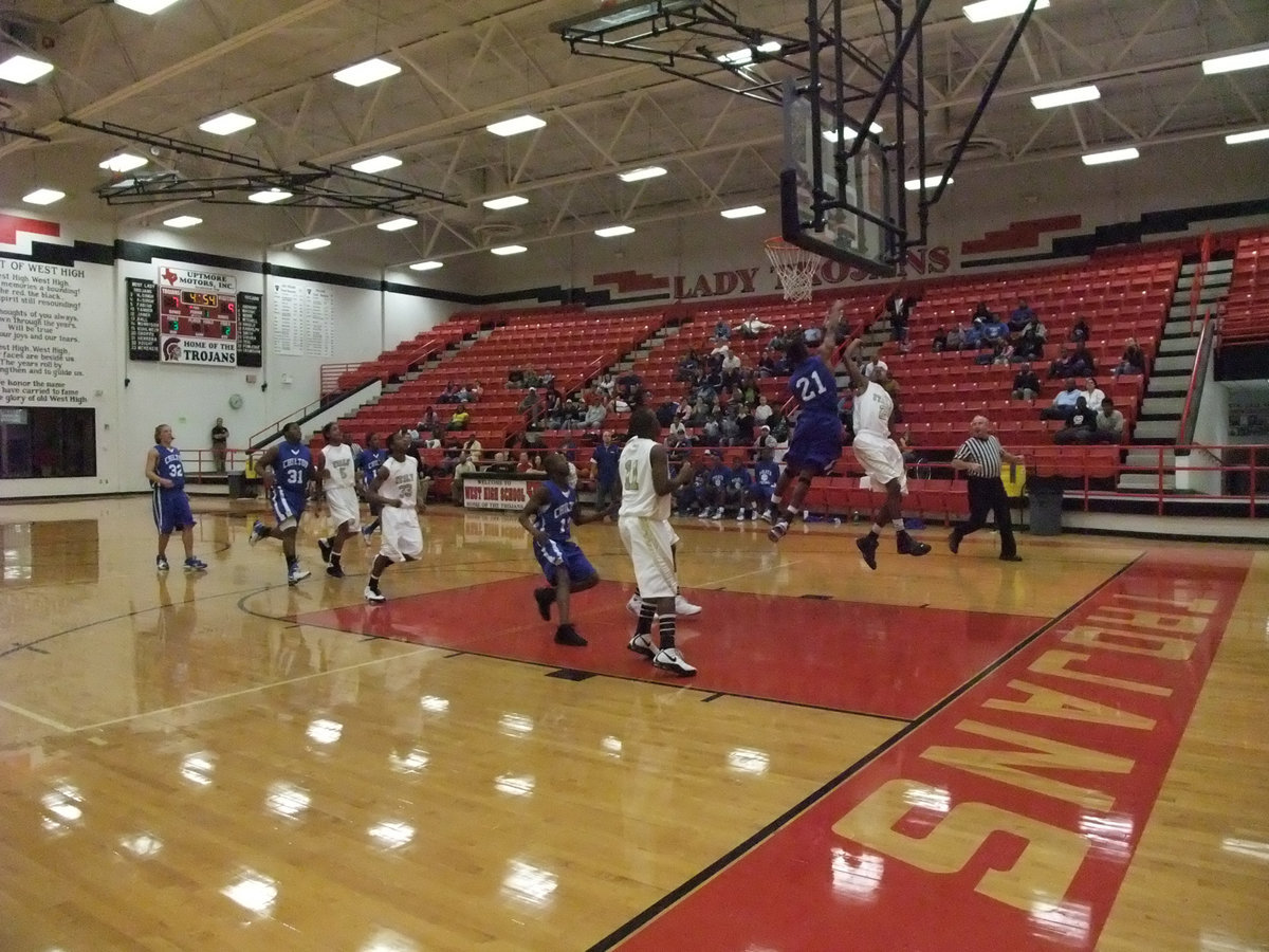 Image: Heath scores — Italy’s #2 Heath Clemons had a nice outing as he goes up for two of his 12-points, including two, 3-pointers.