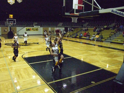 Image: Itasca keeps scoring — Itasca offense was right on time against the Lady Gladiators.