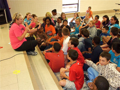 Image: Let’s talk awhile — Principal Wallis has a sit down with the 5th graders where the students were allowed to ask questions and comment over the microphone regarding the upcoming TAKS tests on Monday and Tuesday.