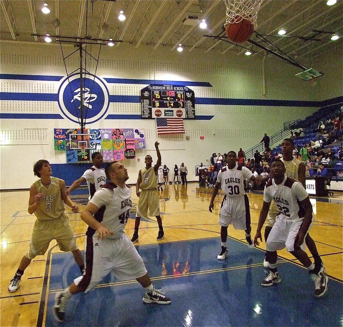 Image: Count it! — Gladiator Heath Clemons(2) helps put in the final touches on an unbelievable game played by both Italy and Hearne. Clemons finished with 12-points.