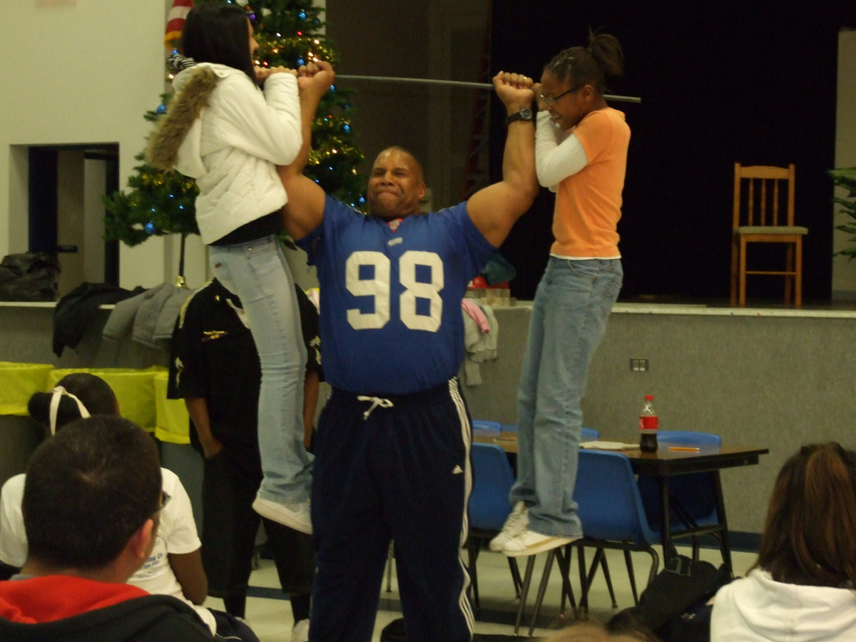 Image: Keith Davis lifting weights — Keith was demonstrating by giving it your all you can do anything.