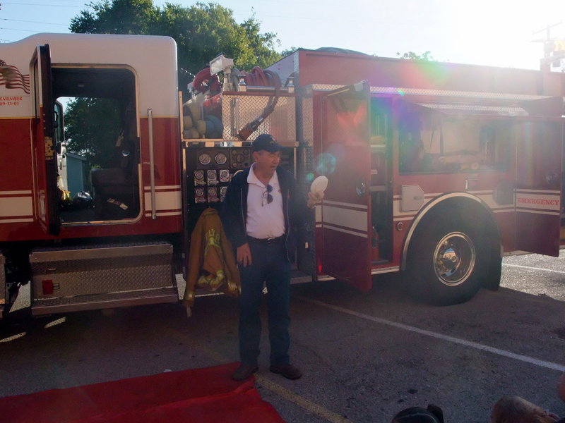 Image: Chief Chambers Tells About Smoke Detectors — Chief Don Chambers was explaining to the students when the smoke alarm goes off don’t try to run out. Go to the meeting place you have set up with your parents and they will help you out.