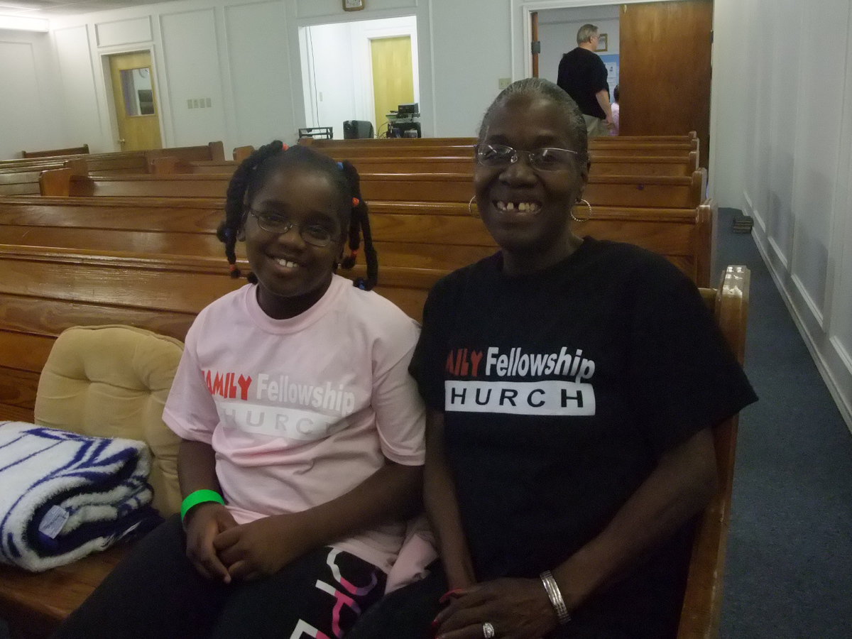 Image: Audrienne Becks and Joyce Kirven — Audrienne and Joyce were having fun listening the singing.