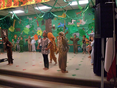 Image: Going on a Lion Hunt — These students performed, “Going on a Lion Hunt”.