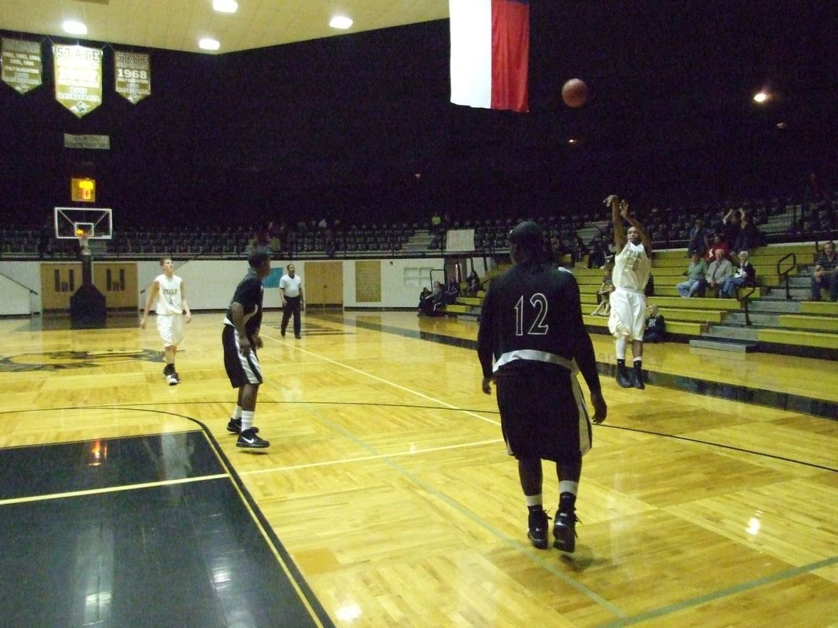 Image: De’Andre from deep — De’Andre Sephus(20) knocked down two 3-pointers against the Eagles on his way to scoring 9-points.