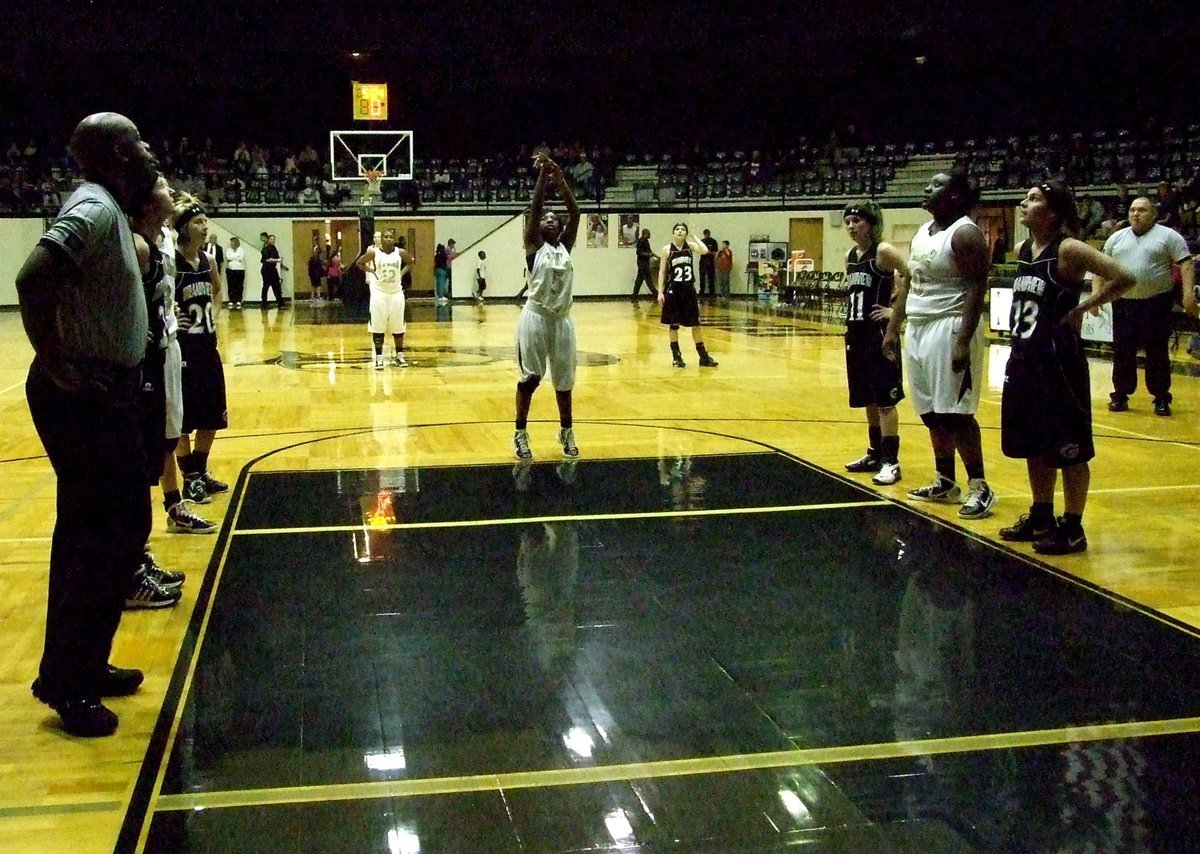 Image: Top form — Jameka Copeland(5) swishes a free-throw for the Lady Gladiators.