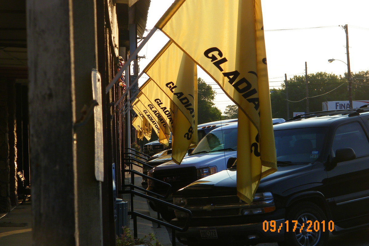 Image: Honk if you bleed gold! — As I walked through down town taking these pictures this morning drivers were honking and shouting to me about how neat this look.  Good job Tommy, Erick and Larry!!!