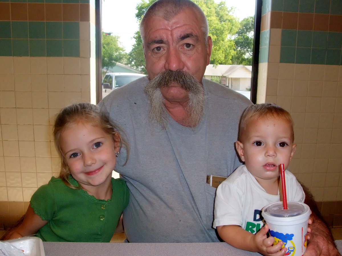 Image: Journey, Keith and Tucker — Journey Harris, Keith Harris and Tucker Harris all enjoying lunch together.