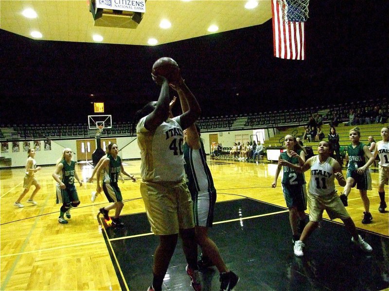 Image: Good chance — Cory Chance(40) scores inside against Rio Vista while teammate Ashlyn Jacinto(11) blocks out an Eagle defender.