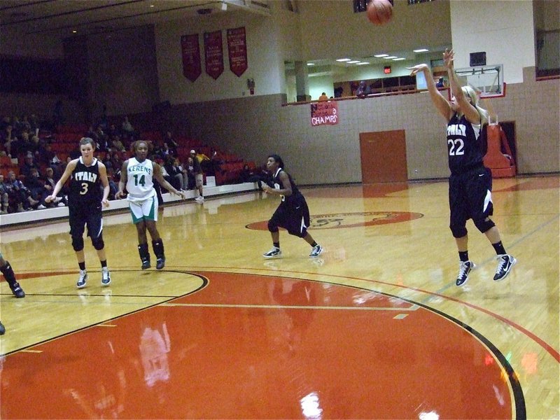 Image: Megan Richards(22) shows her range during the Kiwanis Classic — Italy’s Megan Richards(22) had the hot hand from 3-point range throughout the 2010 Kiwanis Classic tournament held at the Navarro College campus in Corsicana. The Lady Gladiators (9-6) made it to the consolation championship game but lost 47-45 to Mildred.