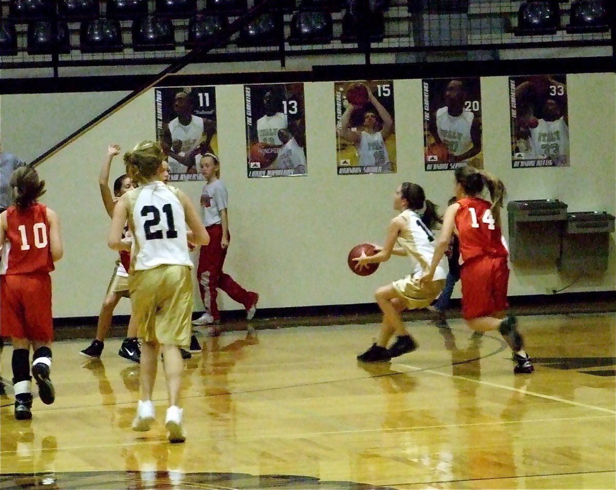 Image: Cassidy connects — Italy’s Cassidy Childers stops and pops for her teams only points against Axtell earning Childers the “Play of the Game” honors.