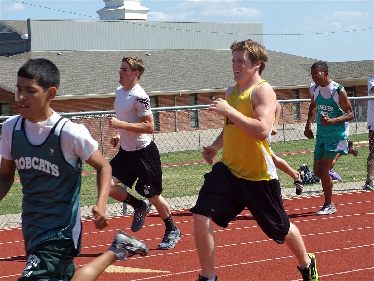 Image: Ryan on the outside — Ryan Ashcraft overcame having his ankle stepped on during the 800m race to finish in 2nd Place.