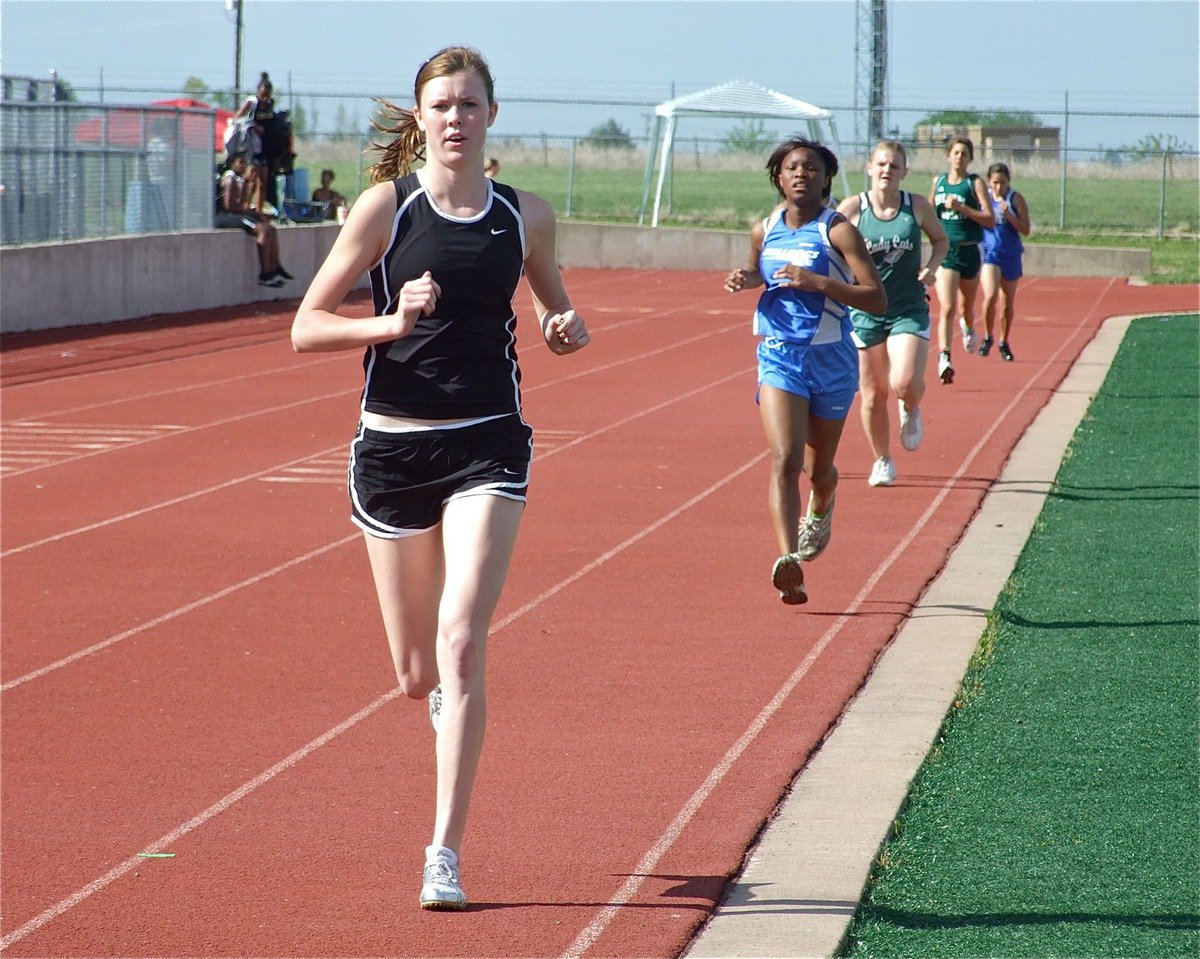 Image: In good shape  — Kaitlyn Rossa holds off the rest of the field to claim 2nd place in the 1600m race.