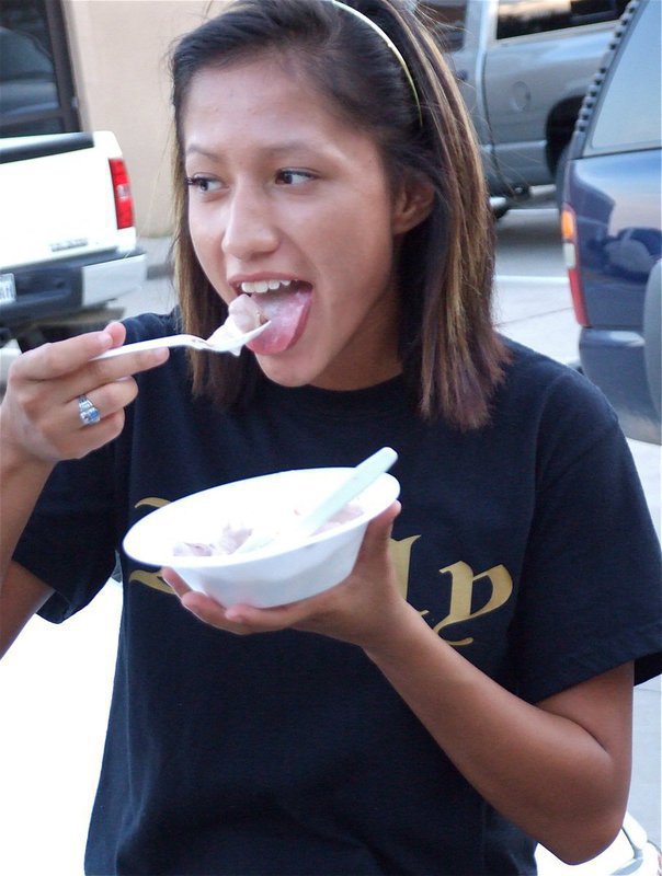 Image: Our band major — Jessica Hernandez was gracious in allowing this picture to be used. Besides, who doesn’t love ice cream?