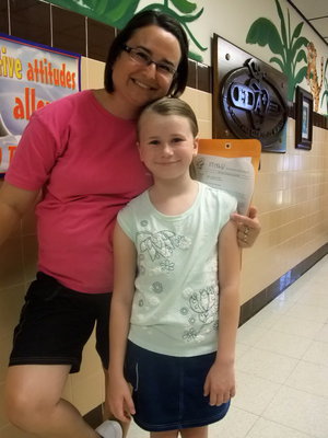 Image: Andrea and Kimberly Hooker — Kimberly is in Theresa Cockran’s third grade class. Kimberly said, “I think it is wonderful to have Mrs. Cockran for my teacher.”