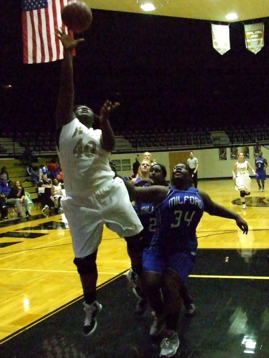 Image: Reed leads — Jimesha Reed(40) leads the Lady Gladiators with 18-points as Italy fast breaks past Milford and into round two of the Gladiators Invitational Tournament.