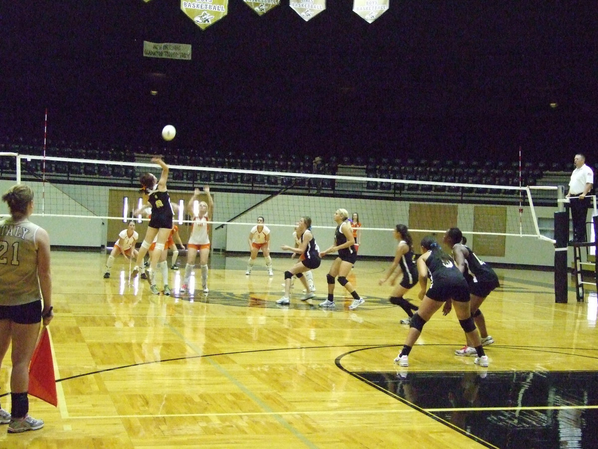 Image: Bailey slams down — There’s no backing off with these Ladies.