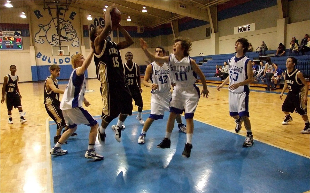 Image: Trevon gets inside — J.V. Gladiator Trevon Robertson(15) scores inside against the Bulldogs.