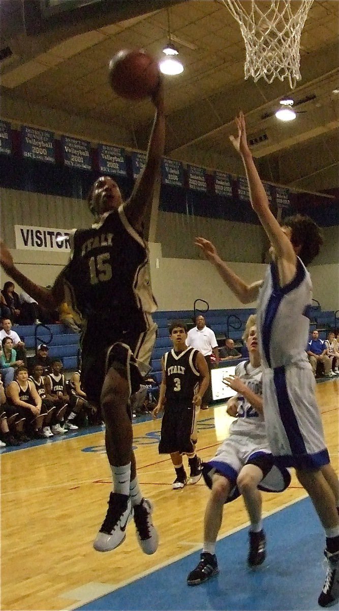 Image: Italy attacks — Trevon Robertson(15) played at a high level against the Rice Bulldogs during the J.V. game.